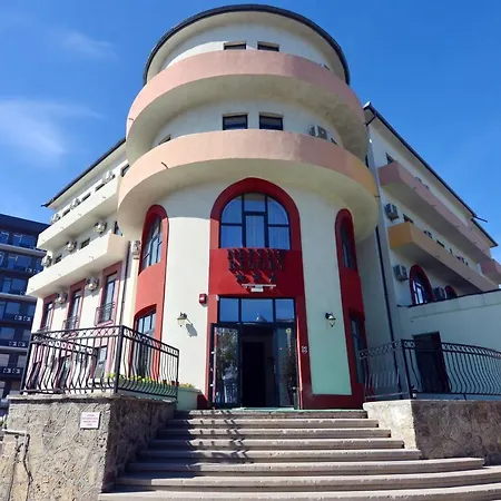 Neptun Hotel 3*