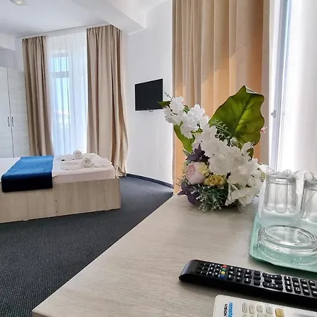 Neptun Hotel 3*