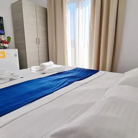 מלון Neptun 3*